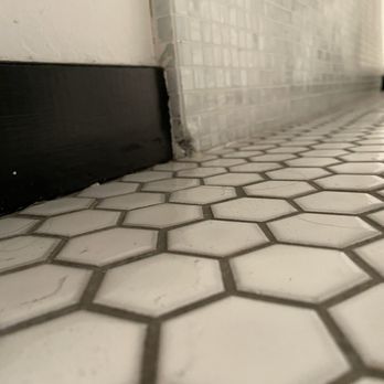 Gaige House - Tiles and wall broken and missing - Hotels Near Me - Glen Ellen, California