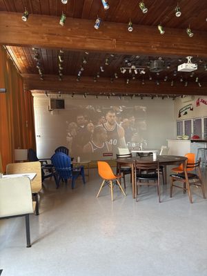 dingo's sports pub by null