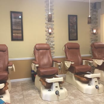 Rose Nail & Spa - Facility and chairs! - Nail Salons Near Me - San Antonio, Texas Rose Nail & Spa - Facility and chairs! - Nail Salons Near Me - San Antonio, Texas