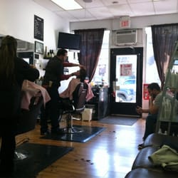 Kris's Family Barbershop