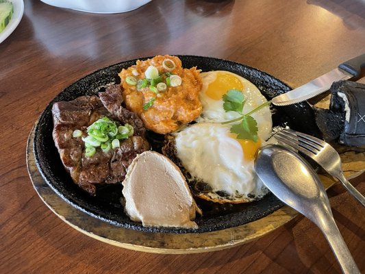 Quán Ngon Vietnamese Bistro by null