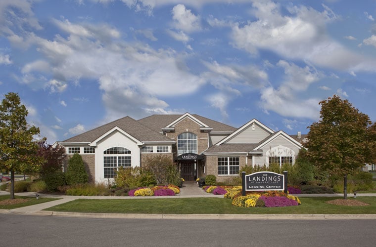 LANDINGS AT AMHURST LAKE Updated September 2024 36 Photos & 15 Reviews 1375 S White Oak Dr