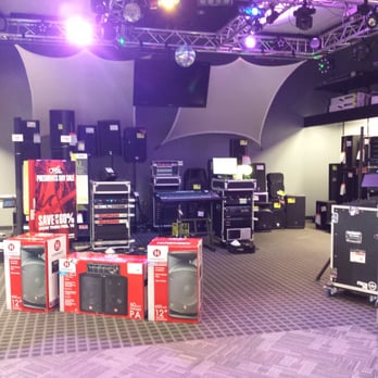 Guitar Center - Musical Instruments & Teachers Near Me - Lansing, Michigan