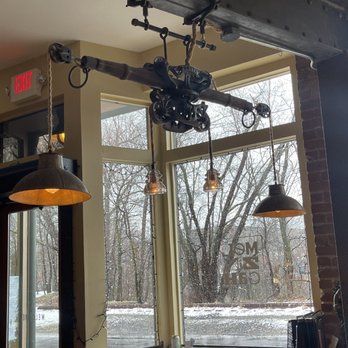 Melzingah Tap House - Beautiful lighting. - Beer Bar Near Me - Beacon, New York Melzingah Tap House - Beautiful lighting. - Beer Bar Near Me - Beacon, New York