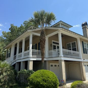 Advanced Home and Lawn - After palm trim - Lawn Services Near Me Advanced Home and Lawn - After palm trim - Lawn Services Near Me