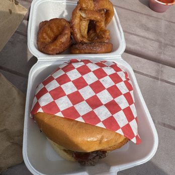 LoMar Drive In - Burgers Near Me - Eureka, Kansas