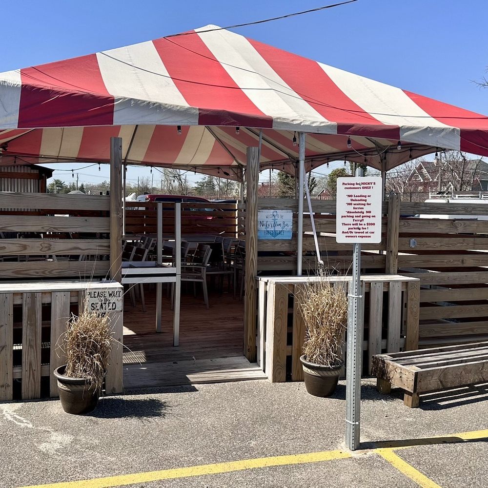 Nicky's Clam Bar - Outdoor seating - Seafood Near Me - Bay Shore, New York Nicky's Clam Bar - Outdoor seating - Seafood Near Me - Bay Shore, New York
