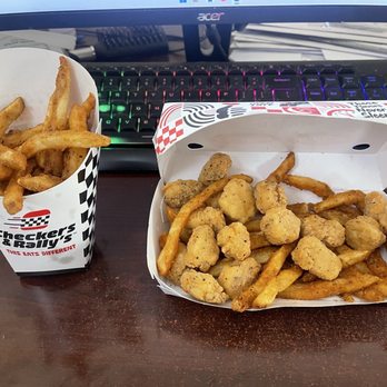 Rally's - Overpriced fries vs chicken bites at same price - Burgers Near Me - Dayton, Ohio Rally's - Overpriced fries vs chicken bites at same price - Burgers Near Me - Dayton, Ohio