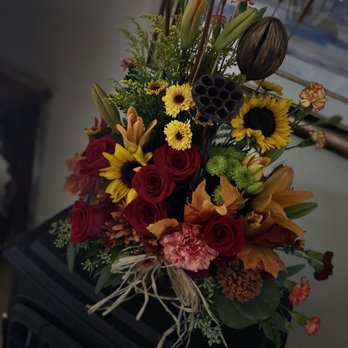 Vail Flowers - Another gorgeous arrangement! - Florists Near Me - Vail, Arizona Vail Flowers - Another gorgeous arrangement! - Florists Near Me - Vail, Arizona