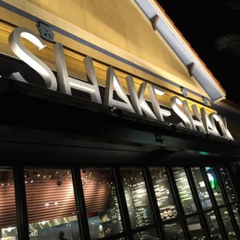 Shake Shack Winter Park - Sign out front - Burgers Near Me - Winter Park, Florida Shake Shack Winter Park - Sign out front - Burgers Near Me - Winter Park, Florida
