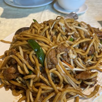 Mandarin Delight - Chicken Chow Mein - Chinese Near Me - Dublin, California Mandarin Delight - Chicken Chow Mein - Chinese Near Me - Dublin, California