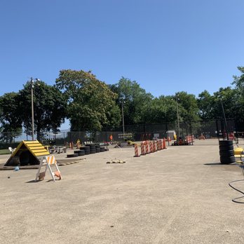 Jackson Bark - Entry Level and beginner agility courses and great amenities - Dog Parks Near Me - Chicago, Illinois