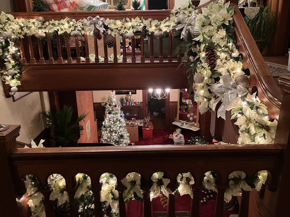 FLORISSANTE THE MANSION Updated August 2024 4036 Lyons Falls Rd