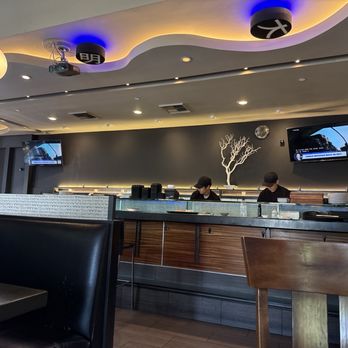 Kaya Sushi - sushi bar at lunch - Sushi Bars Near Me - El Segundo, California Kaya Sushi - sushi bar at lunch - Sushi Bars Near Me - El Segundo, California