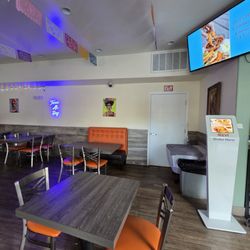 Habibis Birria - Inside
