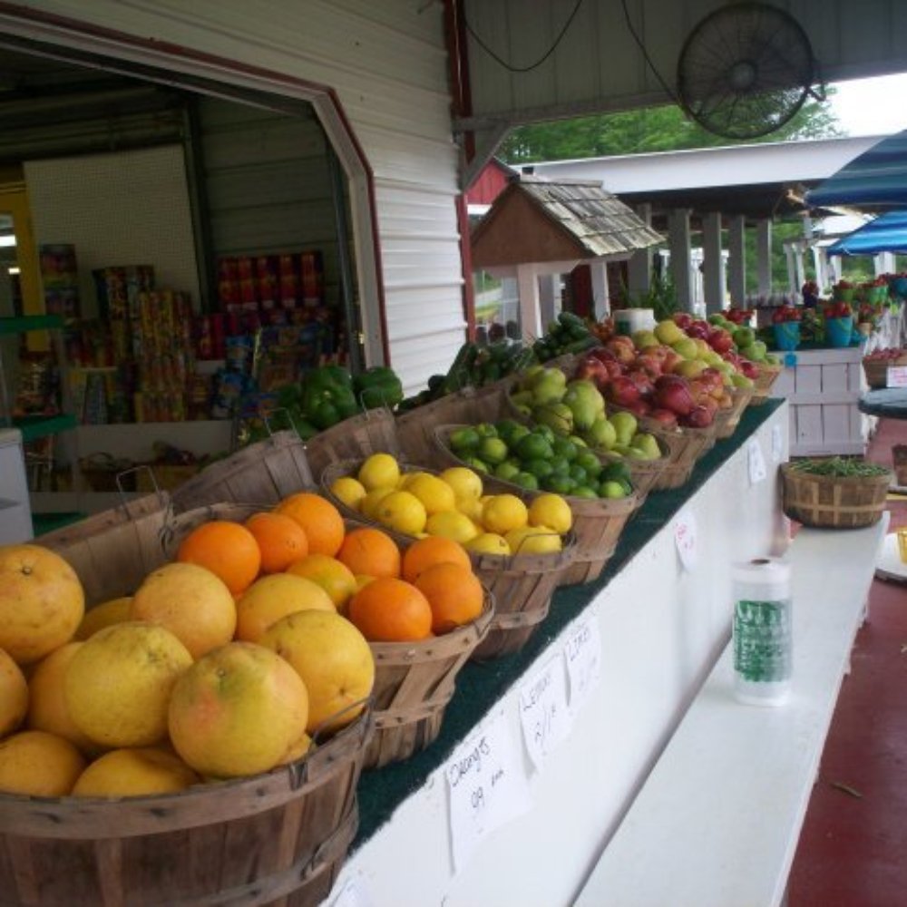 Powell's Roadside Market - photo credit: www.powellsroadsidemarket.com - Farmers Market Near Me - Moyock, North Carolina Powell's Roadside Market - photo credit: www.powellsroadsidemarket.com - Farmers Market Near Me - Moyock, North Carolina