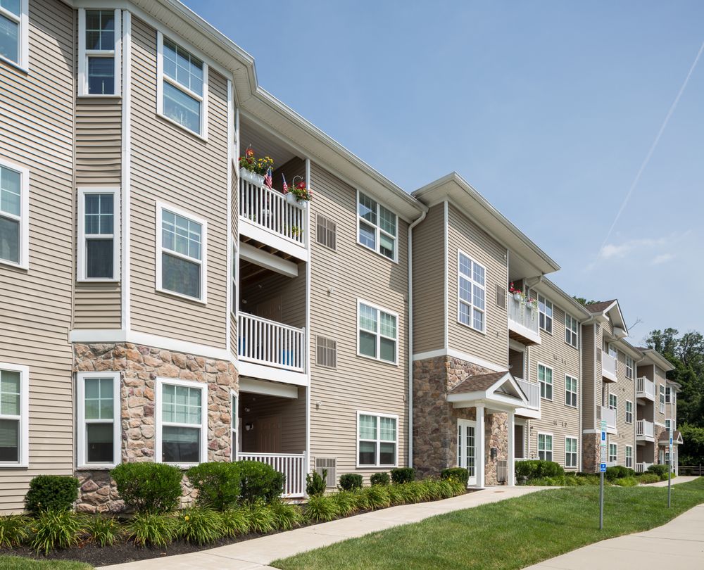 THE COLONY AT CHEWS LANDING Updated April 2024 Request Information 1601 Chews Landing Rd