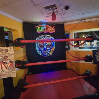 Mr. Taco Lucha - Mexican Near Me - Lakewood, Colorado