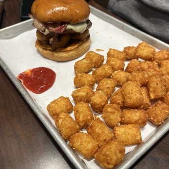 Smoke Eaters - Jalapeno Bacon Burger + Tater Tots - Chicken Wings Near Me - San Jose, California Smoke Eaters - Jalapeno Bacon Burger + Tater Tots - Chicken Wings Near Me - San Jose, California