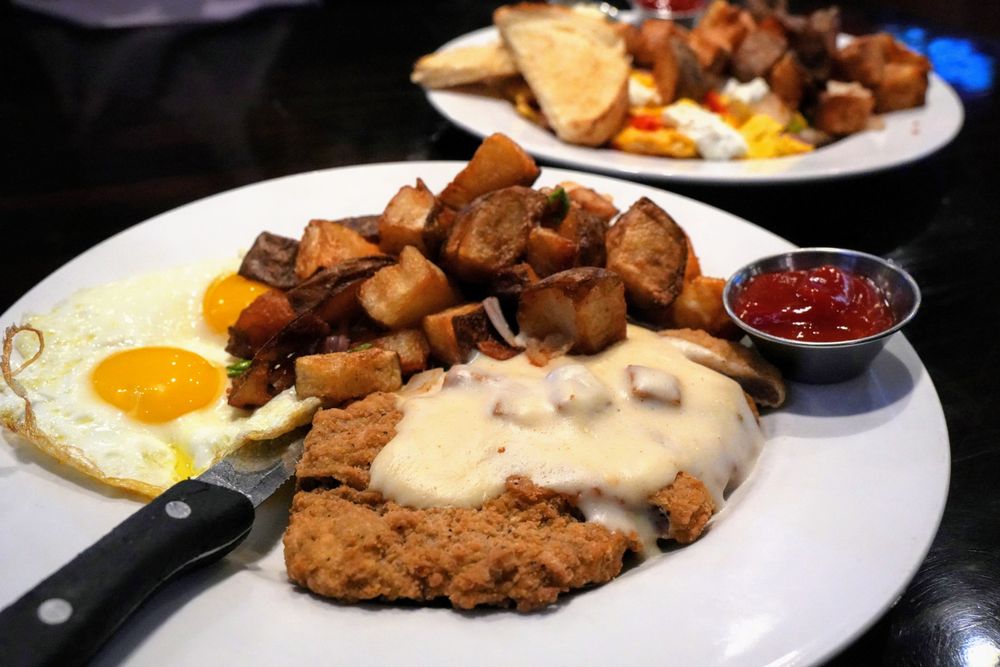 Redmond's Bar & Grill