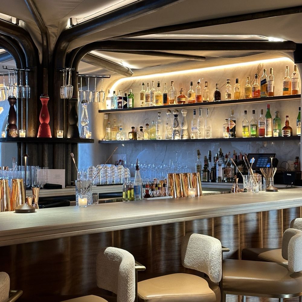 Melrose - Cocktail Bars Near Me - Houston, Texas