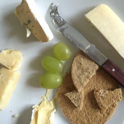 Cheese Etc The Pangbourne Cheese Shop - Enjoying a cheesy lunch