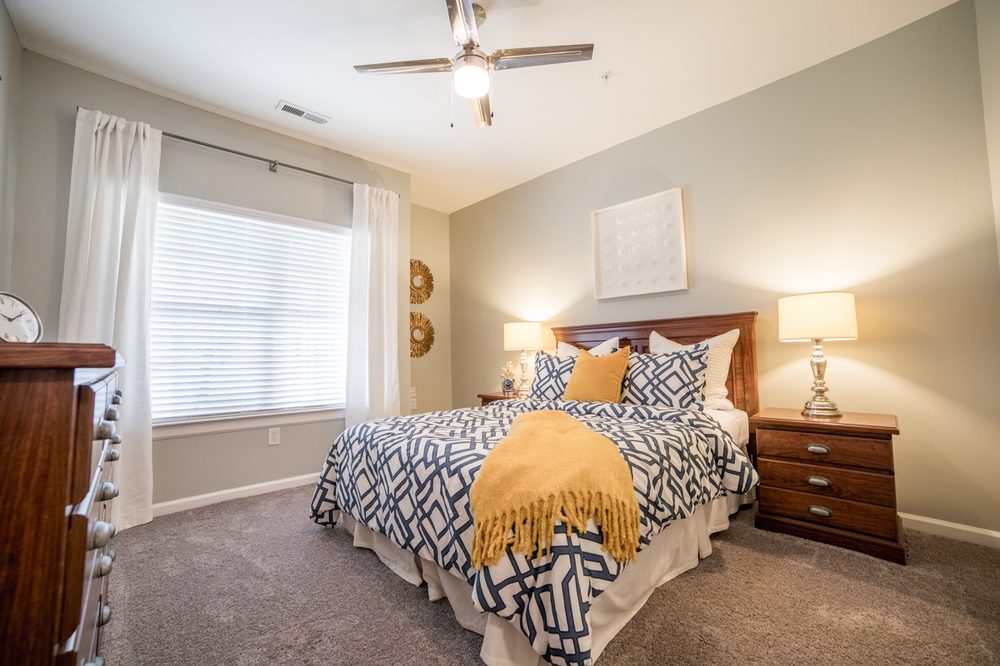 FIELDSTONE AT GLENWOOD CROSSING Updated September 2024 35 Photos