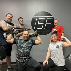 T Squared Fitness - Post workout selfie with members
