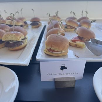 The Willard Rooftop Lounge - Chicken Caprese sliders - Cocktail Bars Near Me - Raleigh, North Carolina The Willard Rooftop Lounge - Chicken Caprese sliders - Cocktail Bars Near Me - Raleigh, North Carolina