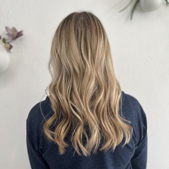Three Cutters Capitol Hill - lived-in blonde by Alex V @hair.by.alexvv - Hair Salons Near Me - Denver, Colorado Three Cutters Capitol Hill - lived-in blonde by Alex V @hair.by.alexvv - Hair Salons Near Me - Denver, Colorado