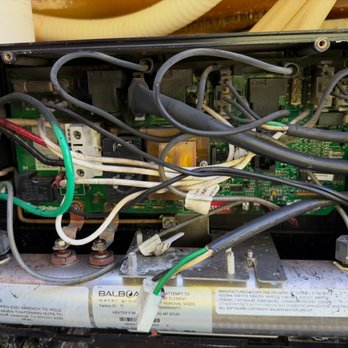 Avila Pool & Spas - Fried circuit board - Pool Cleaners Near Me Avila Pool & Spas - Fried circuit board - Pool Cleaners Near Me