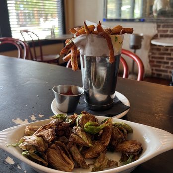 39 Rue de Jean - French Near Me - Charleston, South Carolina