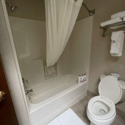 Another angle of the bathroom