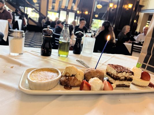 Maggiano's Little Italy by null