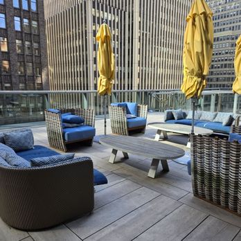 Margaritaville - Times Square - Rooftop - American Near Me - New York, New York