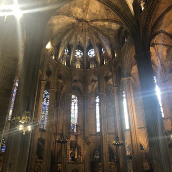 Catedral de Barcelona - Landmarks & Historical Buildings Near Me - Barcelona, B Catedral de Barcelona - Landmarks & Historical Buildings Near Me - Barcelona, B
