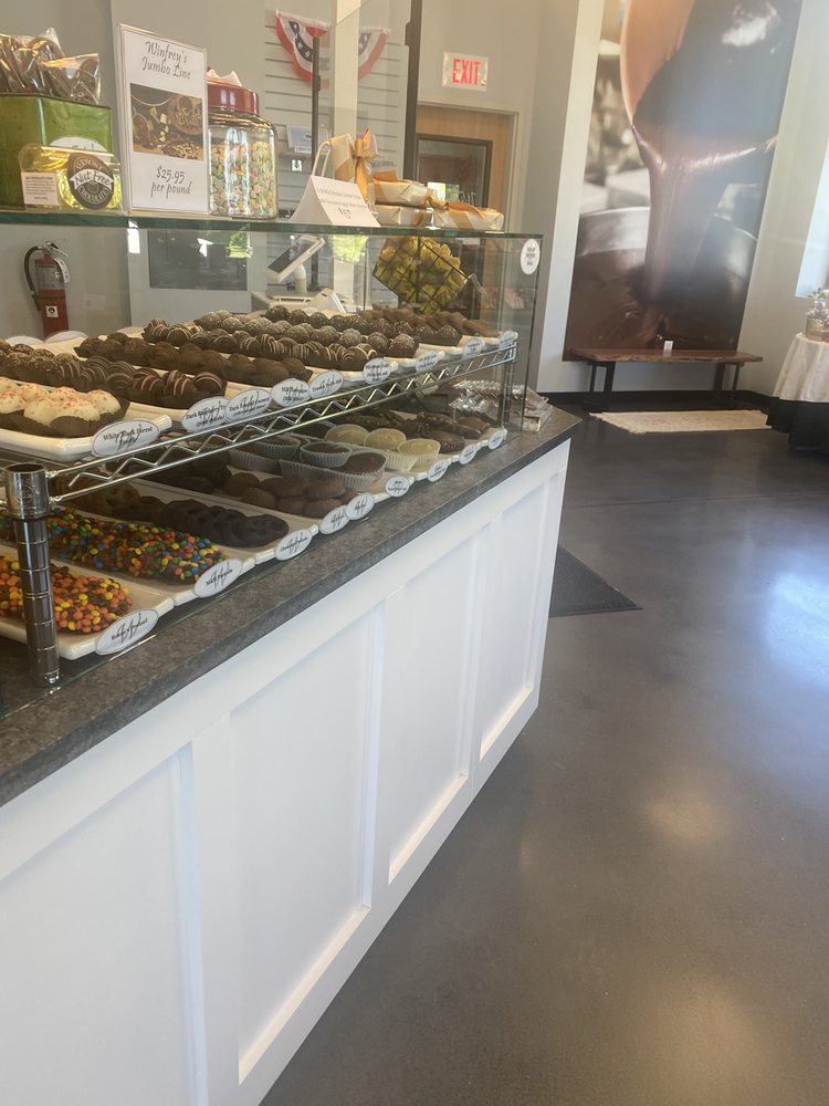 WINFREY’S FUDGE & CHOCOLATES Updated October 2024 189 S Main St