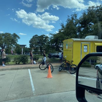 Sweet Caroline's Snow Shack - a group of bicyclists in a parking lot - Shaved Ice Near Me - Austin, Texas Sweet Caroline's Snow Shack - a group of bicyclists in a parking lot - Shaved Ice Near Me - Austin, Texas