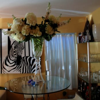 Ed Lugo Resort - Hotels Near Me - Wilton Manors, Florida
