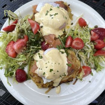 Urth Caffé - Orange - Eggs Benedict Canyon with Smoked Salmon - Coffee & Tea Near Me - Orange, California