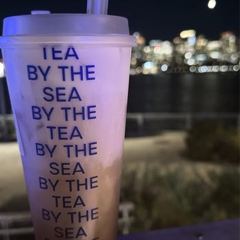TeaByTheSea - Boba with a view / jasmine tea with cheese foam - Bubble Tea Near Me - Boston, Massachusetts