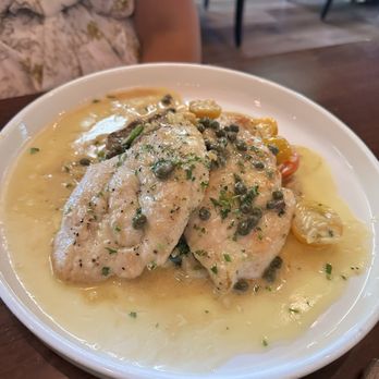 Fable at Toast Brea - Chicken piccata - Cocktail Bars Near Me - Brea, California Fable at Toast Brea - Chicken piccata - Cocktail Bars Near Me - Brea, California