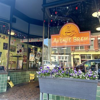 Avenue Brew - Breakfast & Brunch Near Me - Bellevue, Kentucky