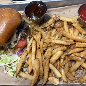 Boomer Jack's Grill - Pablano Burger w/Fries - American Near Me - Mansfield, Texas Boomer Jack's Grill - Pablano Burger w/Fries - American Near Me - Mansfield, Texas