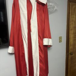 Fashion In Style - Did an excellent job, putting the finishing touches on my Santa/Jedi themed robe