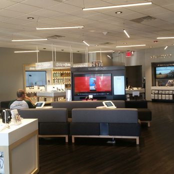 Xfinity Store by Comcast - Bright, shiny new store. - Internet Service Providers Near Me - Harrisburg, Pennsylvania Xfinity Store by Comcast - Bright, shiny new store. - Internet Service Providers Near Me - Harrisburg, Pennsylvania