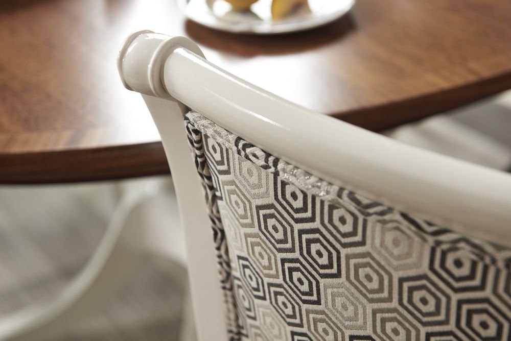 Queen Anne Upholstery and Refinishing - upholstery in Kent, WA