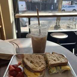 Omelette sandwich with cheddar and spinach
