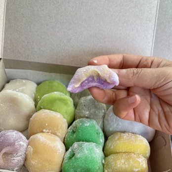 Nisshodo Candy Store - Candy Stores Near Me - Honolulu, Hawaii