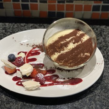 Applebee's Grill + Bar - Italian style tiramisu - Seafood Near Me - London, XGL